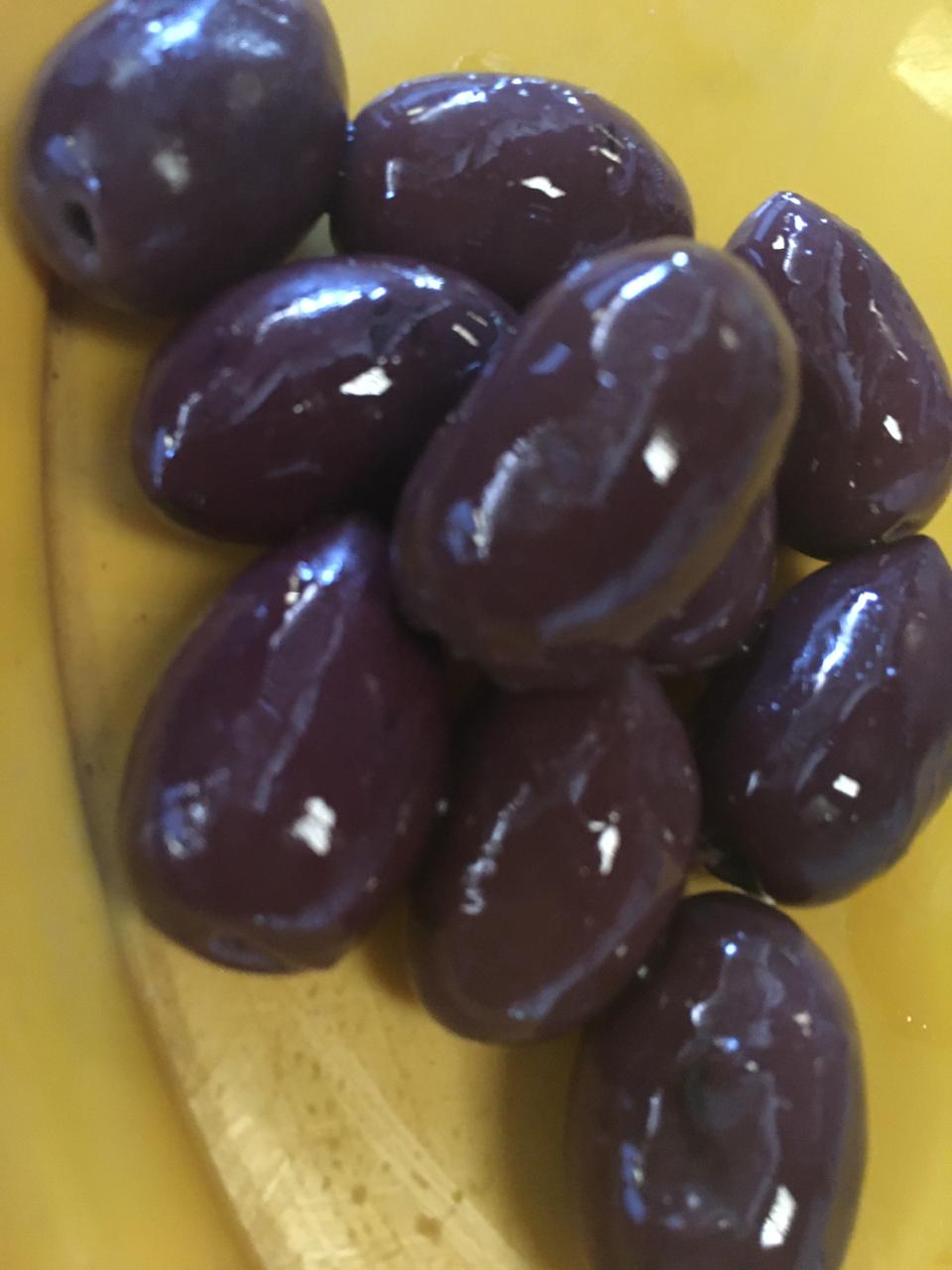 Natural Black Olives with Pits