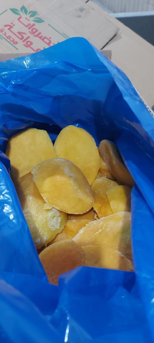 Frozen mangoes